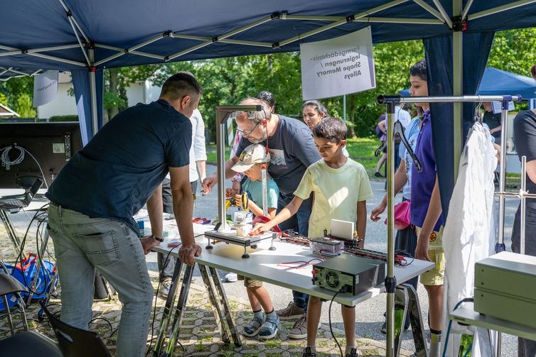 Demonstration beim Tag der Werkstoffe 2025